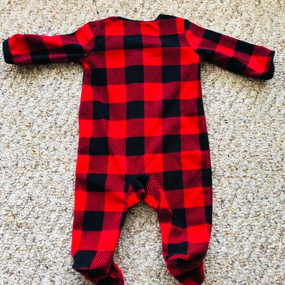 Girl's Carter three baby clothes. - Picture 8 of 14
